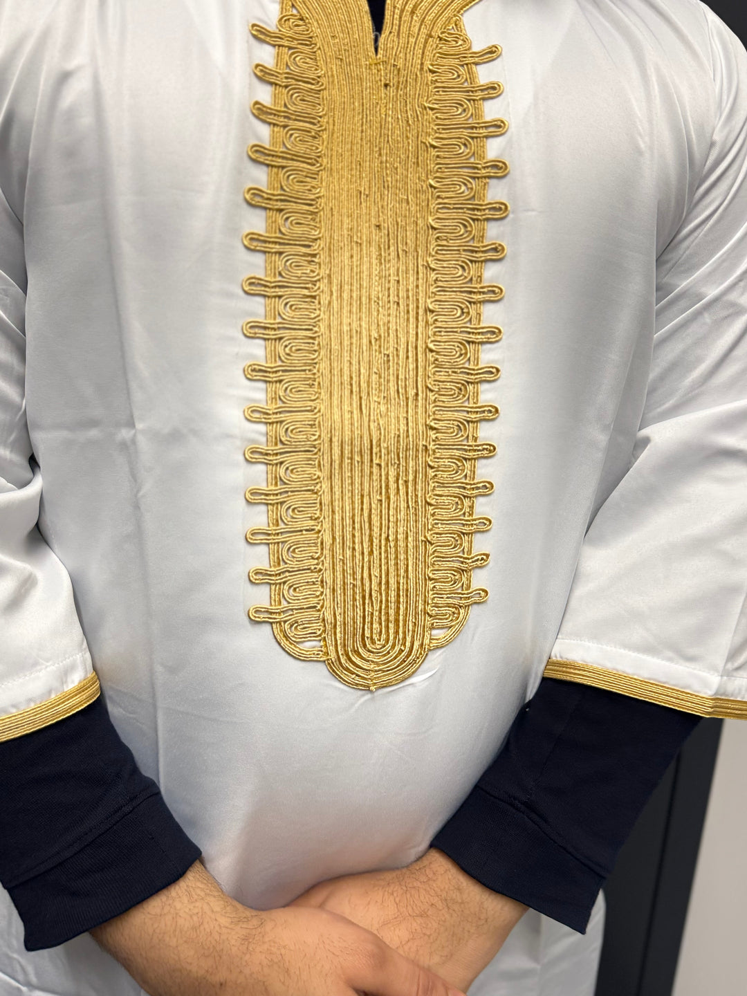 Elite Embroidered Half-Sleeve Djellaba White and Gold | Luxury & Comfort