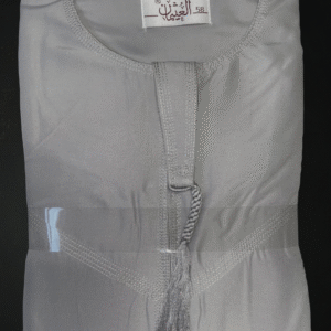 Emirati Gray Ghutra | Elegant Traditional Headwear for Men