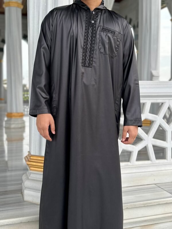 Akh In Black Moroccan Luxury Djellaba | Timeless Elegance - Image 2